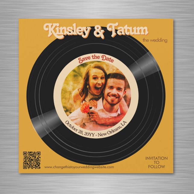 Spela in fotonät Spara datum QR Groovy  (Retro vinyl record photo magnet Save the Dates with groovy colors and fonts)