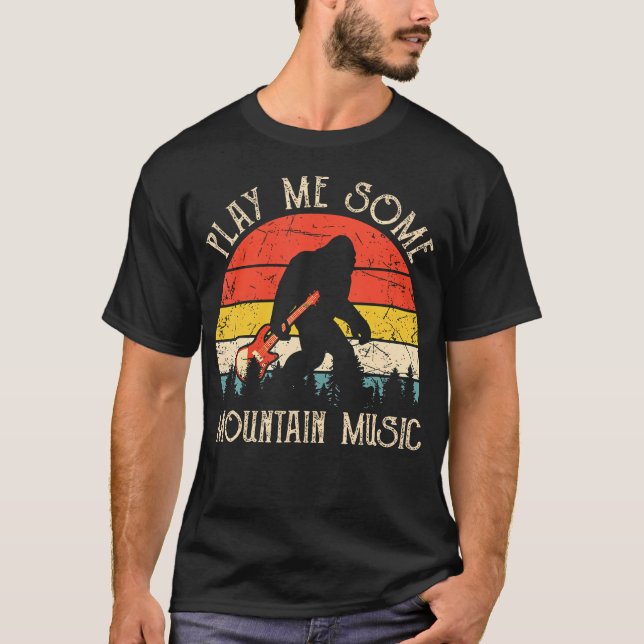 Spela lite bergsmusik Rolig Bigfoot-gitarr T Shirt (Framsida)