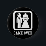 Spela över Stag Party Pinback-knapp Svartvit Knapp<br><div class="desc">Tittar du perfektens tillbehör till din bachelor Stag party? Se bara vårt svarta och vita spel över knapp för återanvändning. Med sin roligt- och mörk-design är den här knappen säker på att du kan lägga till ett handtag av en klass till alla enheter. Dessutom kommer dess spel över logotypen att...</div>