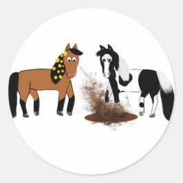 Spela upp på Cute Tecknad Horses Runt Klistermärke