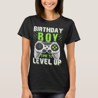 Spela upp på nivå på födelsedagspojkens videospel t shirt