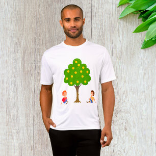 Spelande barn Sitta under Apple Träd T Shirt