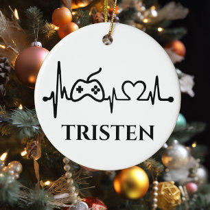 Spelande Gamer Hjärtbeat Monogram Namn Julgransprydnad Keramik