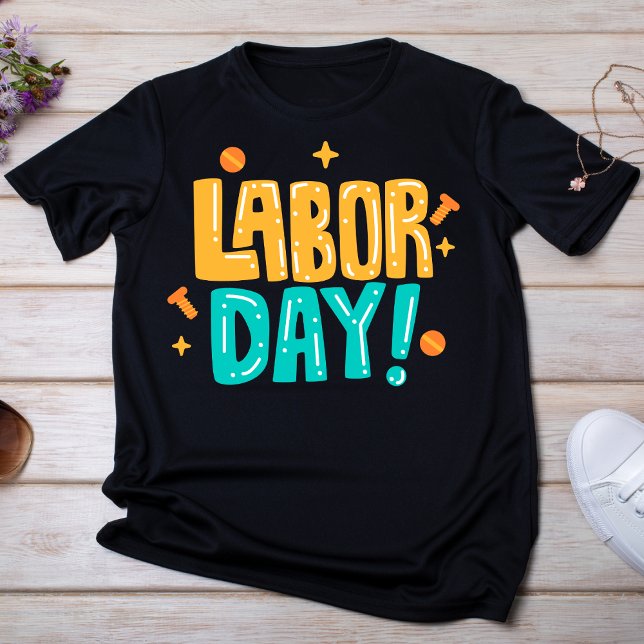 Spelande Gult- och slutarbetsdag T Shirt (Skapare uppladdad)