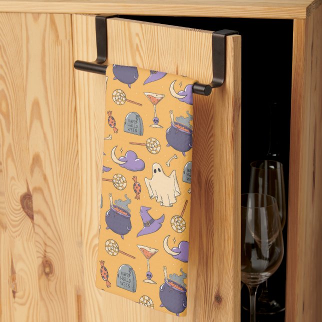 Spelande Halloween Spöken och Witches Mönster Kökshandduk (Thirds Fold)