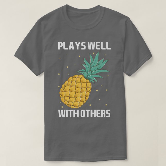 Spelar bra med andra ananas frukt i designen t shirt (Design framsida)