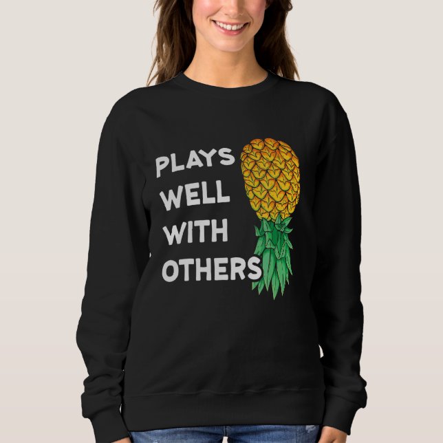 Spelar bra med andra upp och ned på ananas pol t shirt (Framsida)