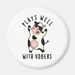 Spelar bra med Udders-unge Pun Magnet