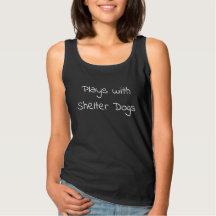 Spelar med skyddad hundar mörk