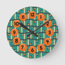 Spelar upp Pickleball 'Til på Streetlight-Komen på Rund Klocka