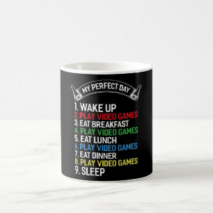 Spelare som spelar lekande spelupplevelse och spel kaffemugg