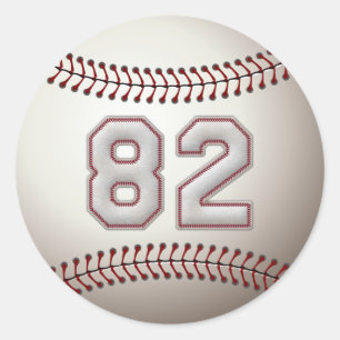 Spelarnummer 82 - Coola Baseball Stitches Runt Klistermärke