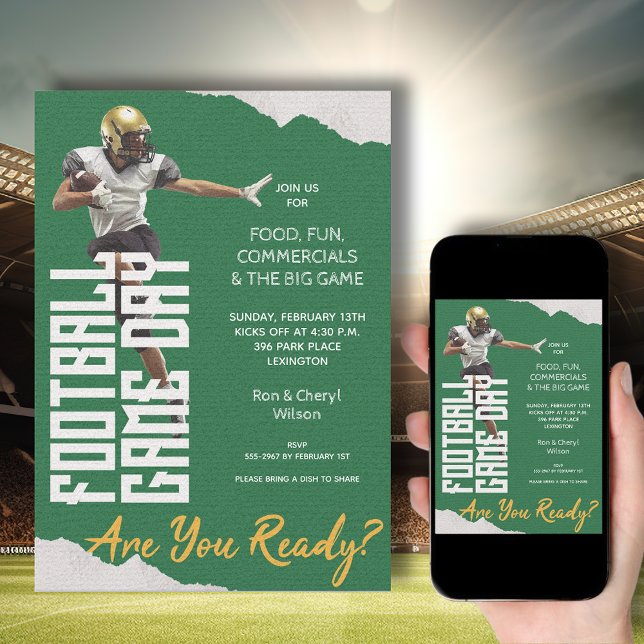 Spelet på fotbollsspelaren på Grönten Inbjudningar (American Football Player on Green Bowl Game Invitations - order INSTANT DOWNLOAD, PRINTED or both!)