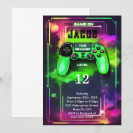 Spelet på, pojkens videospel på födelsedagen inbjudningar