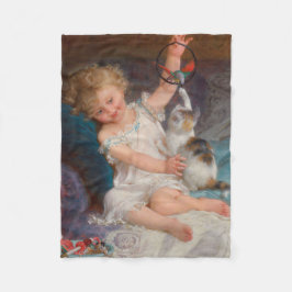 Speltid: Flickan spelar med sin Pet Kitten Fleecefilt