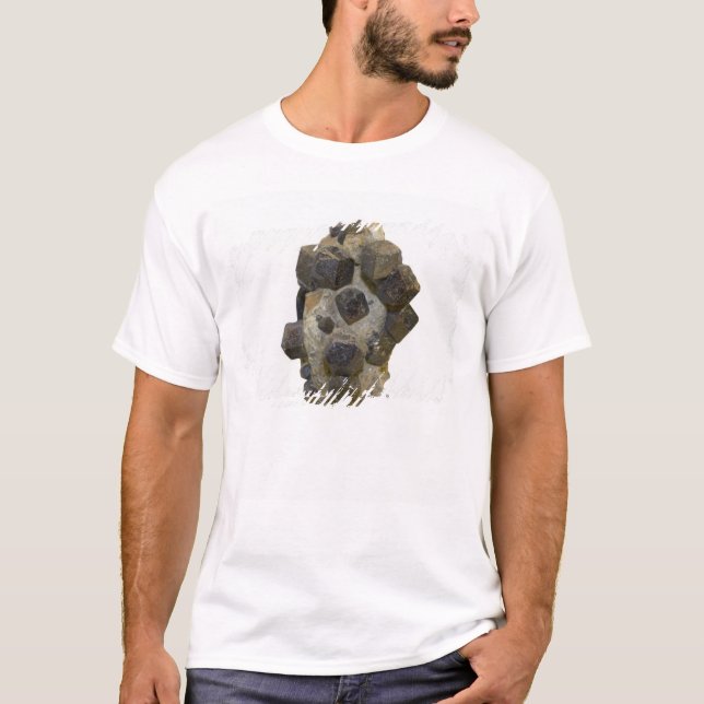 Spessartite i matris tee (Framsida)