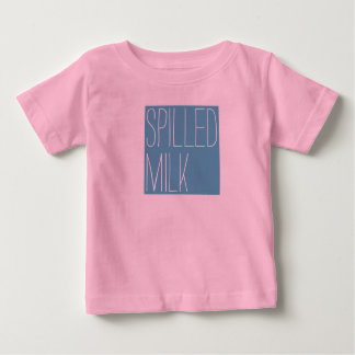 Spillat Mjölk för spädbarn Tee Shirt