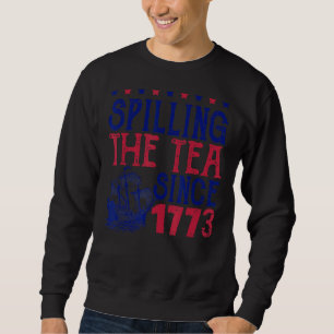 Spilling av tea sedan 1773 patriotisk 4 juli lång ärmad tröja