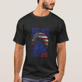 Spilling the Tea sedan 1773 Distress USA flagga Hi T Shirt