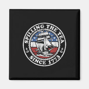 Spilling the Tea sedan 1773 Lustigt USA: s histori Magnet
