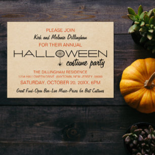 Spindelnät Typografi Halloween-inbjudan Inbjudningar