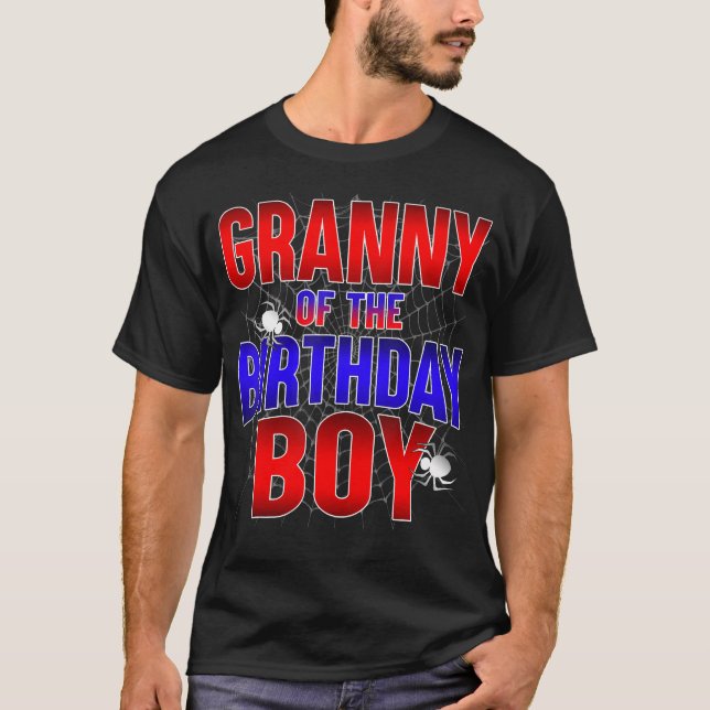 Spindelnätet Bday i födelsedagskorgen T Shirt (Framsida)