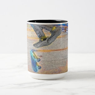 Spinning av däck - Skateboarding Trick Två-Tonad Mugg