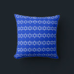SPINNING DREIDEL & STARS BLUE & WHITE, kuddar<br><div class="desc">blå och vit Dreidel-stolpe AV DAVID TRIM STAR OF DAVID ON BACK av designern Sandy Closs ~ SandyCloss~</div>