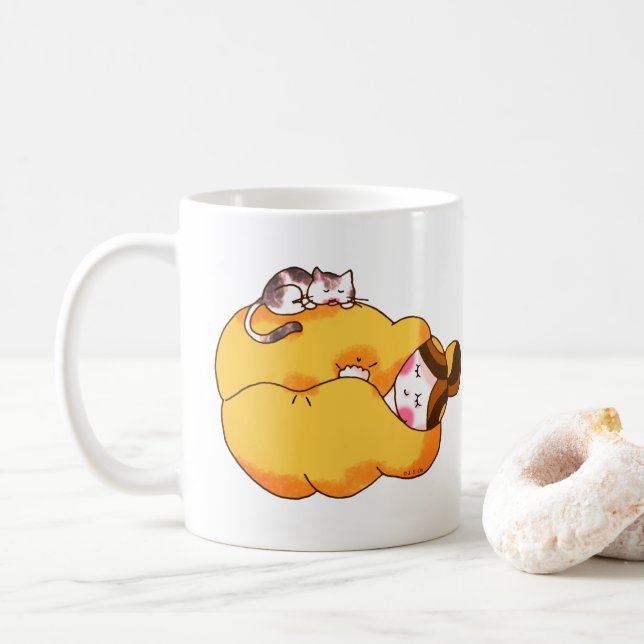 Spipande flicka med Mysigt katt Kaffemugg (Med munk)