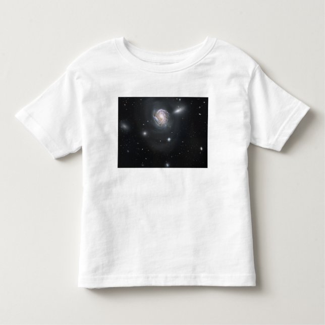 Spiral galaxy NGC 4911 T-shirt (Framsida)