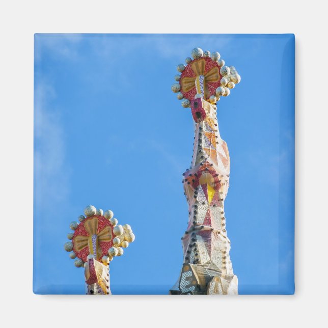 Spires of La Sagrada Familia in Barcelona, Spanien Magnet (Framsidan)