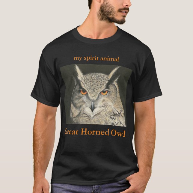 Spirit Animal Underbar Horned Uggla T Shirt (Framsida)