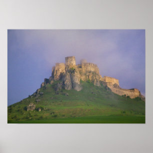 Spissky hrad in mist, Slovakien Poster