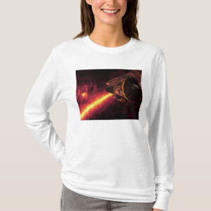 Spitzer som ses mot den infraröda himmlen tee shirt