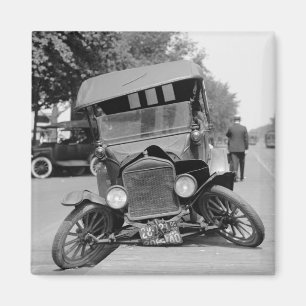 Splayed Fot, 1922 Magnet