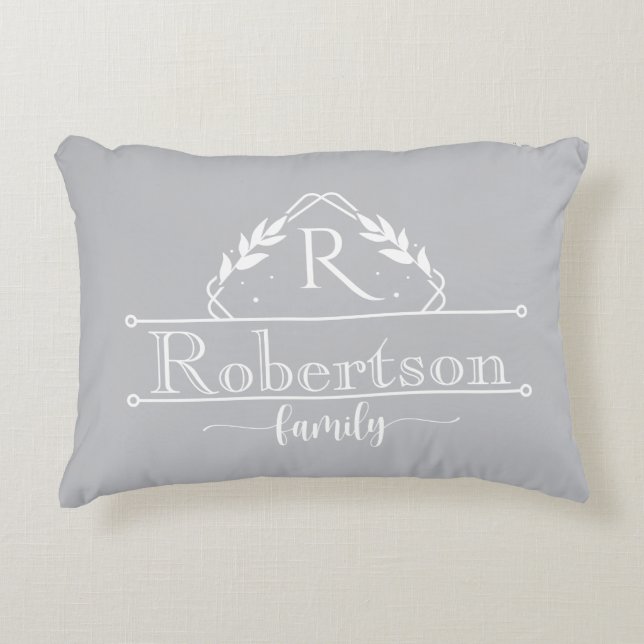 Split Monogram Family Name Silver Grey Frame Prydnadskudde (Framsidan)