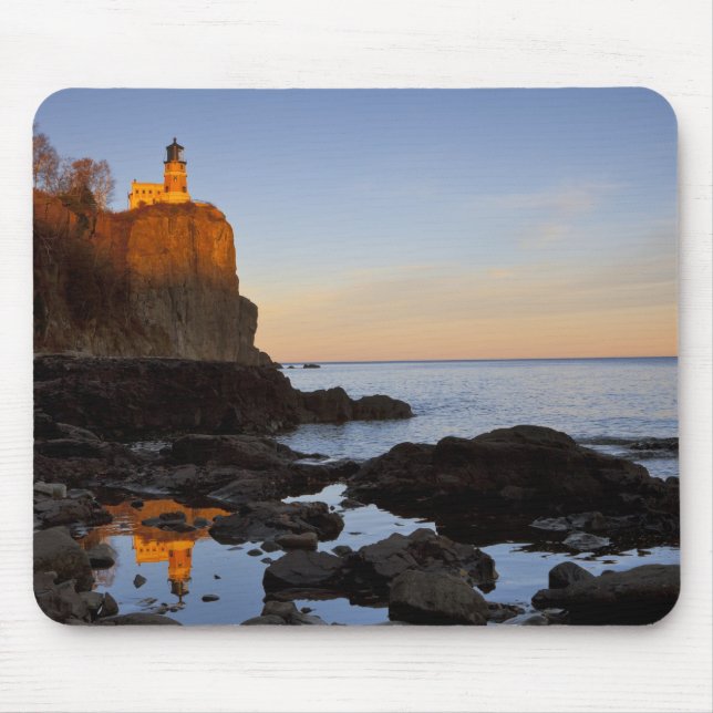 Split Rock Lighthouse vid solnedgång nära Two Musmatta (Framsidan)
