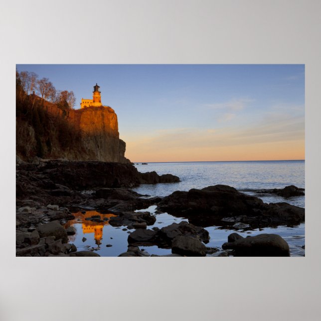 Split Rock Lighthouse vid solnedgång nära Two Poster (Framsidan)