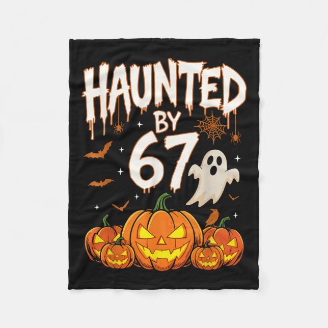 Spökad Av 67 Roliga Pumpa Och Spöke Halloween Co Fleecefilt (Framsidan)
