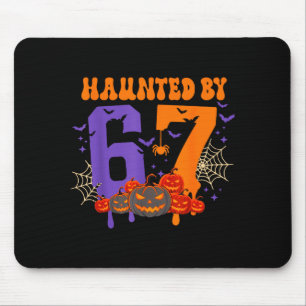 Spökad Av 67 – Roligt Six Seven Meme 6 7 Halloween Musmatta