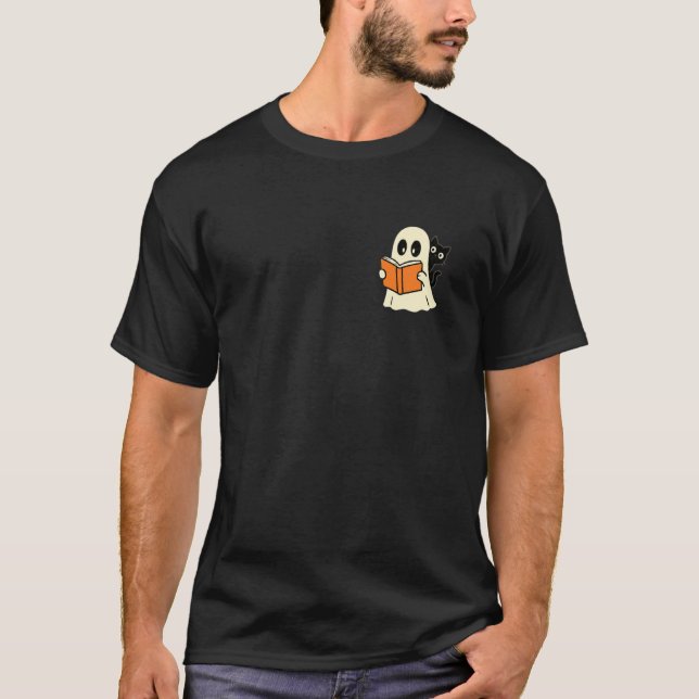 Spöke och katt som läser läskig Halloween-design T Shirt (Framsida)