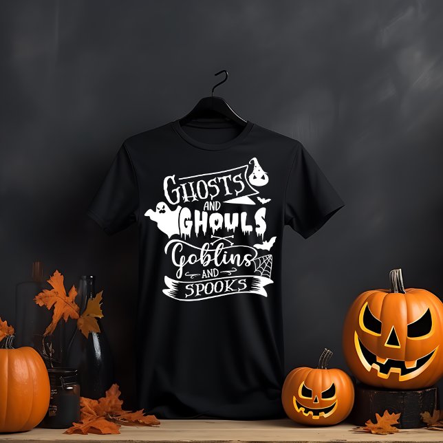 Spöken och Ghouls Halloween Typografi T Shirt (Skapare uppladdad)