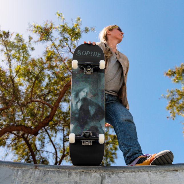 Spökflicka i Blå – Kuslig Surrealistisk Konst Mini Skateboard Bräda 18,5 Cm (Utomhus 1)