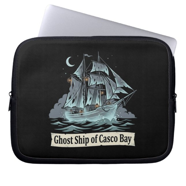 Spökskepp I Casco Bay Laptop Fodral (Framsidan)