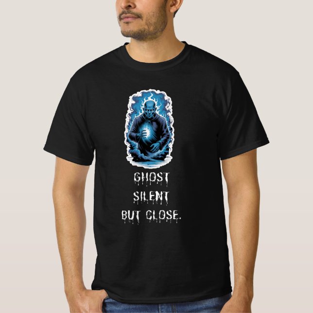 Spöktyst Men Nära – Mörkblå Ande T Shirt (Framsida)