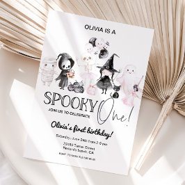 Spookera en rosa halloween-inbjudan första födelse inbjudningar