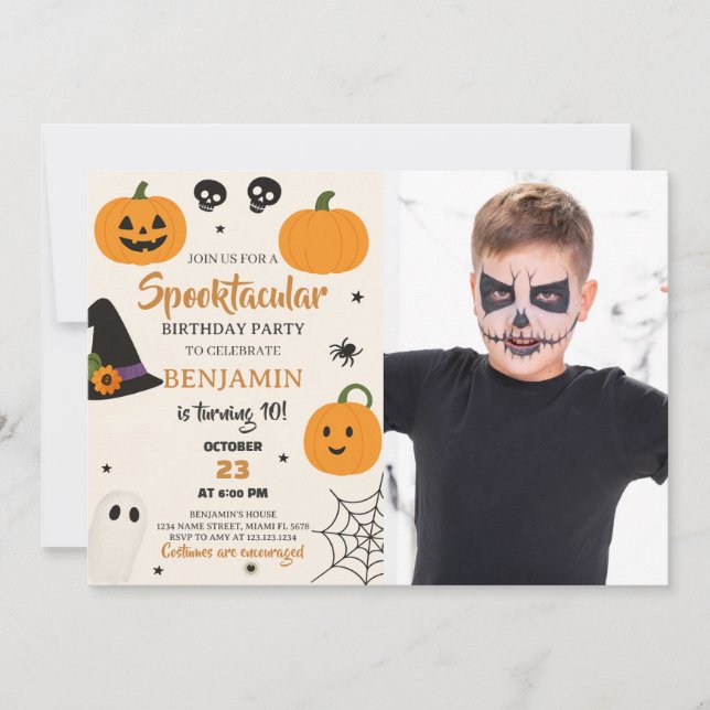 Spooktacular Halloween Birthday-inbjudan Inbjudningar (Framsida)