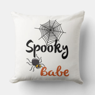 Spooky Babe Kudde