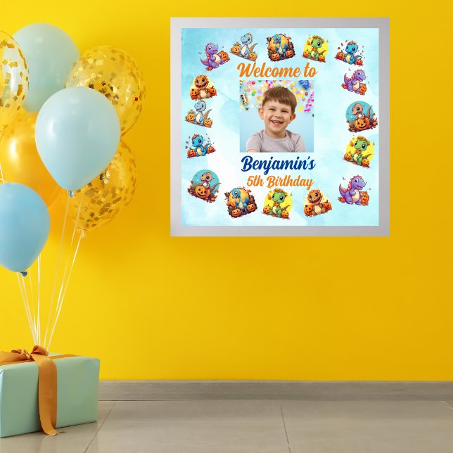 Spooky Baby Dinosaur Theme Barns födelsedag Party Poster (Skapare uppladdad)