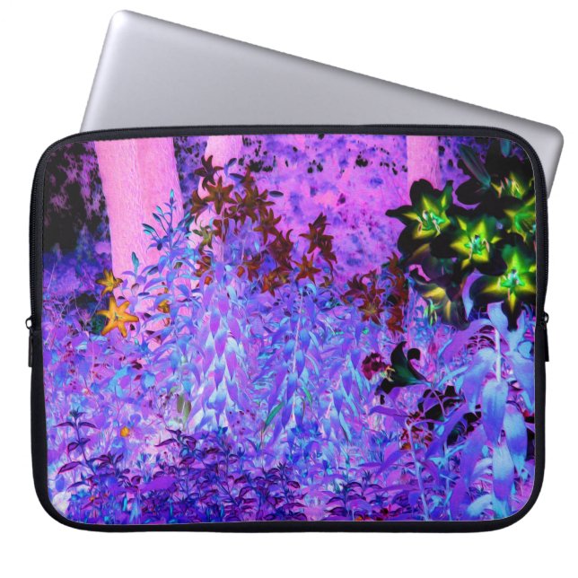 Spooky Black och Crimson Lily Garden Ligcape Laptop Fodral (Framsidan)